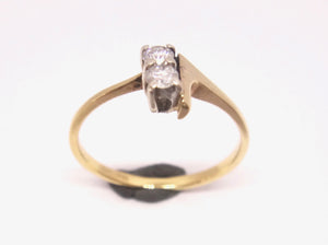 18CT Yellow GOLD & Two Stone Diamond Ring
