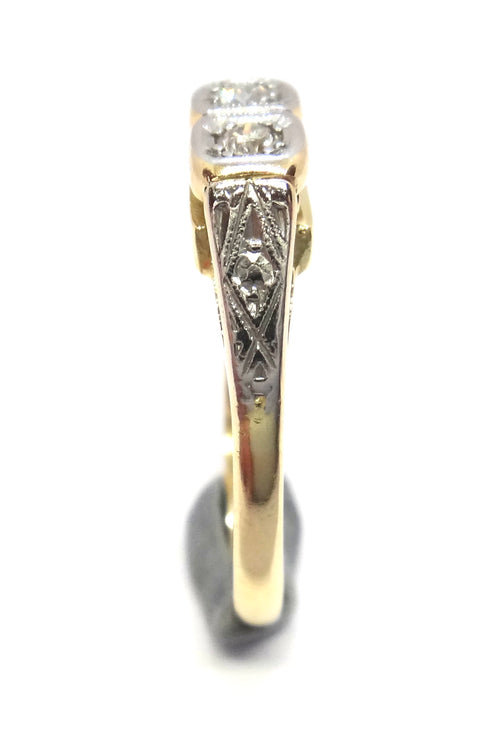 ANTIQUE 18ct Gold & Two Stone Diamond Ring