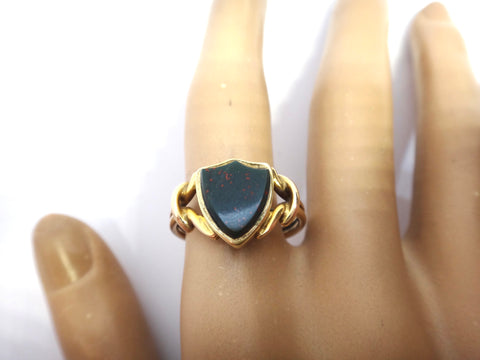 ANTIQUE 18ct Yellow Gold, Shield Shaped BLOODSTONE Remembrance Ring c.1900