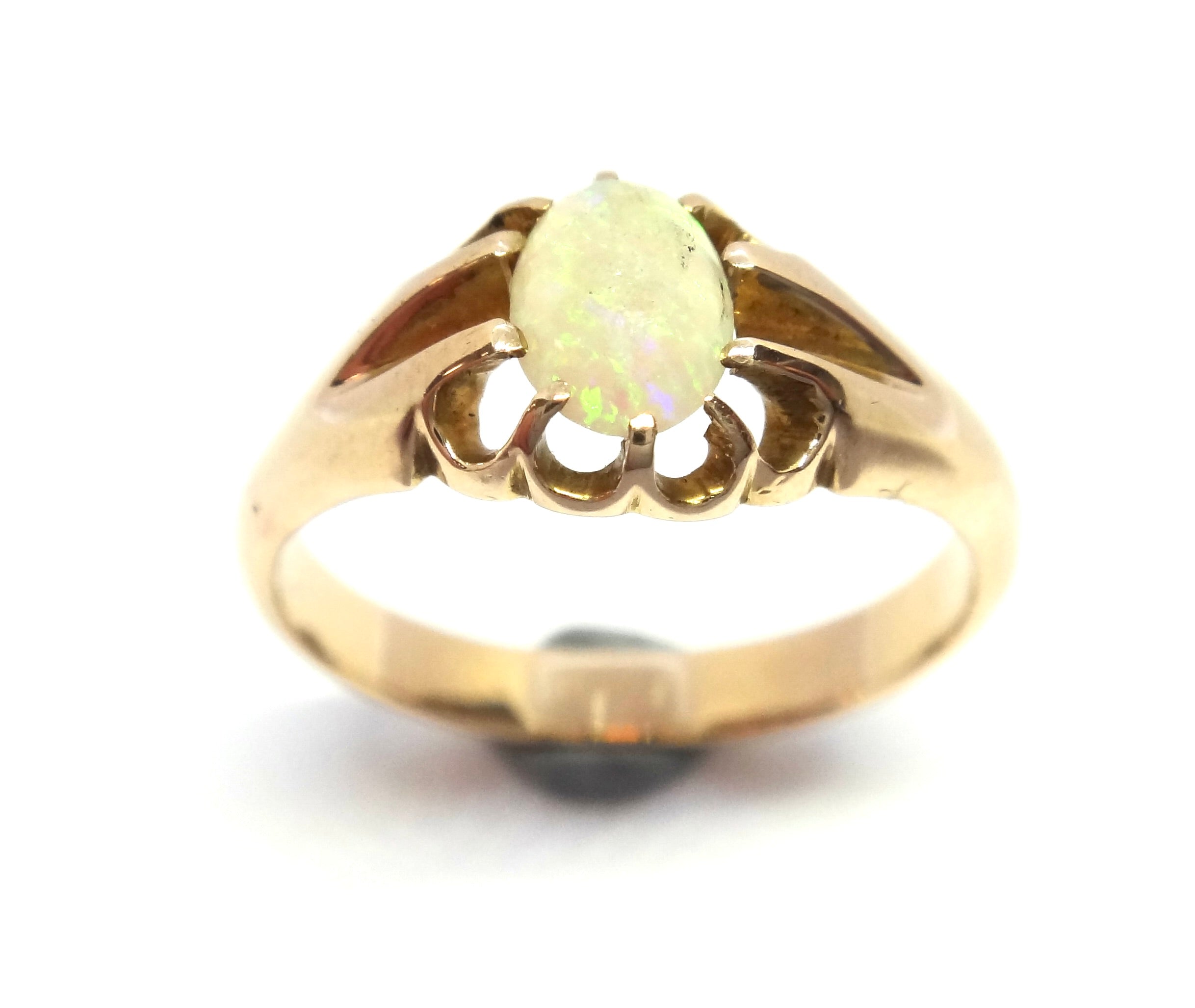 ANTIQUE 9ct Yellow Gold & White OPAL Ring c.1900