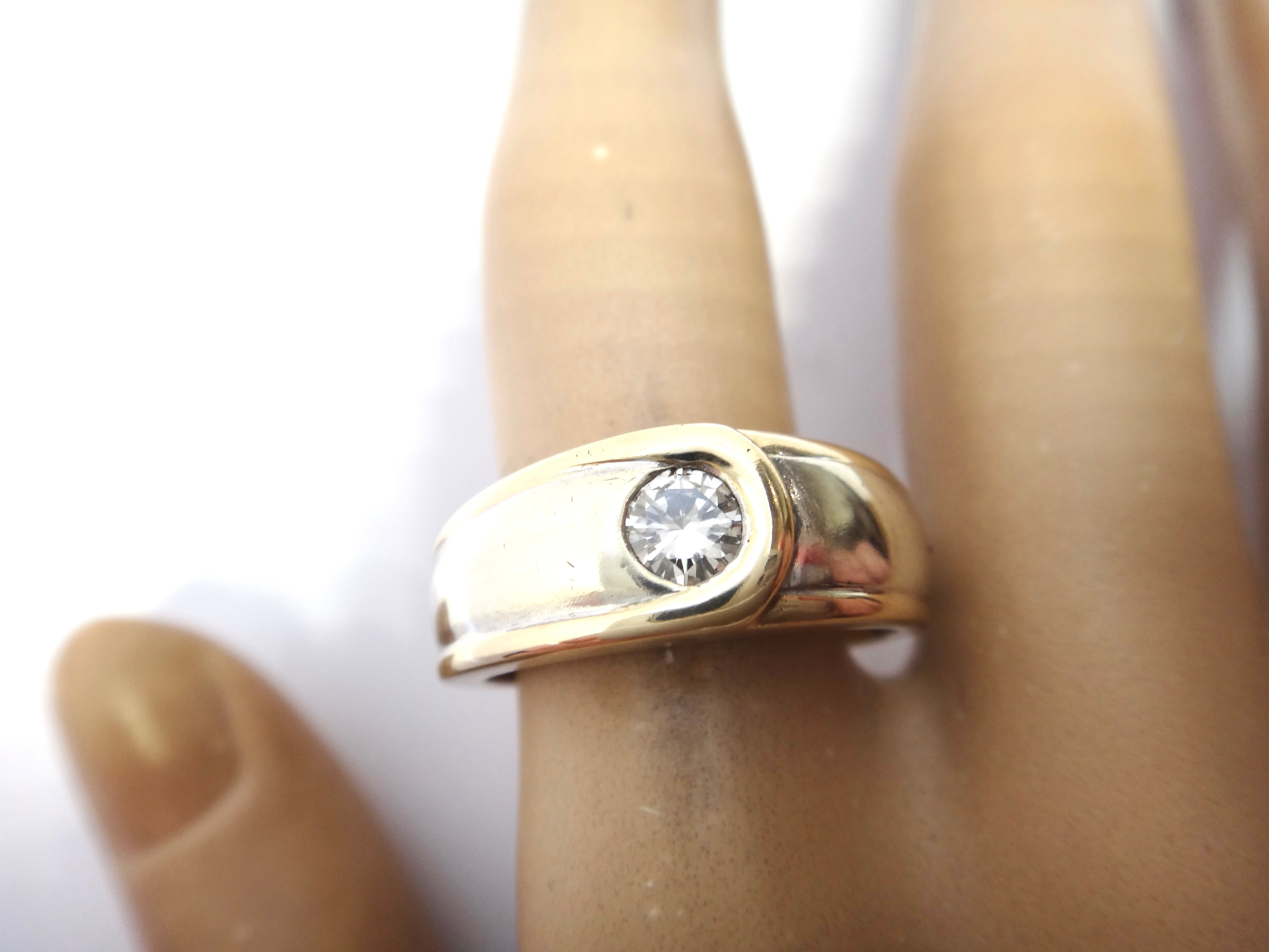 Mens 9ct Gold & DIAMOND Ring