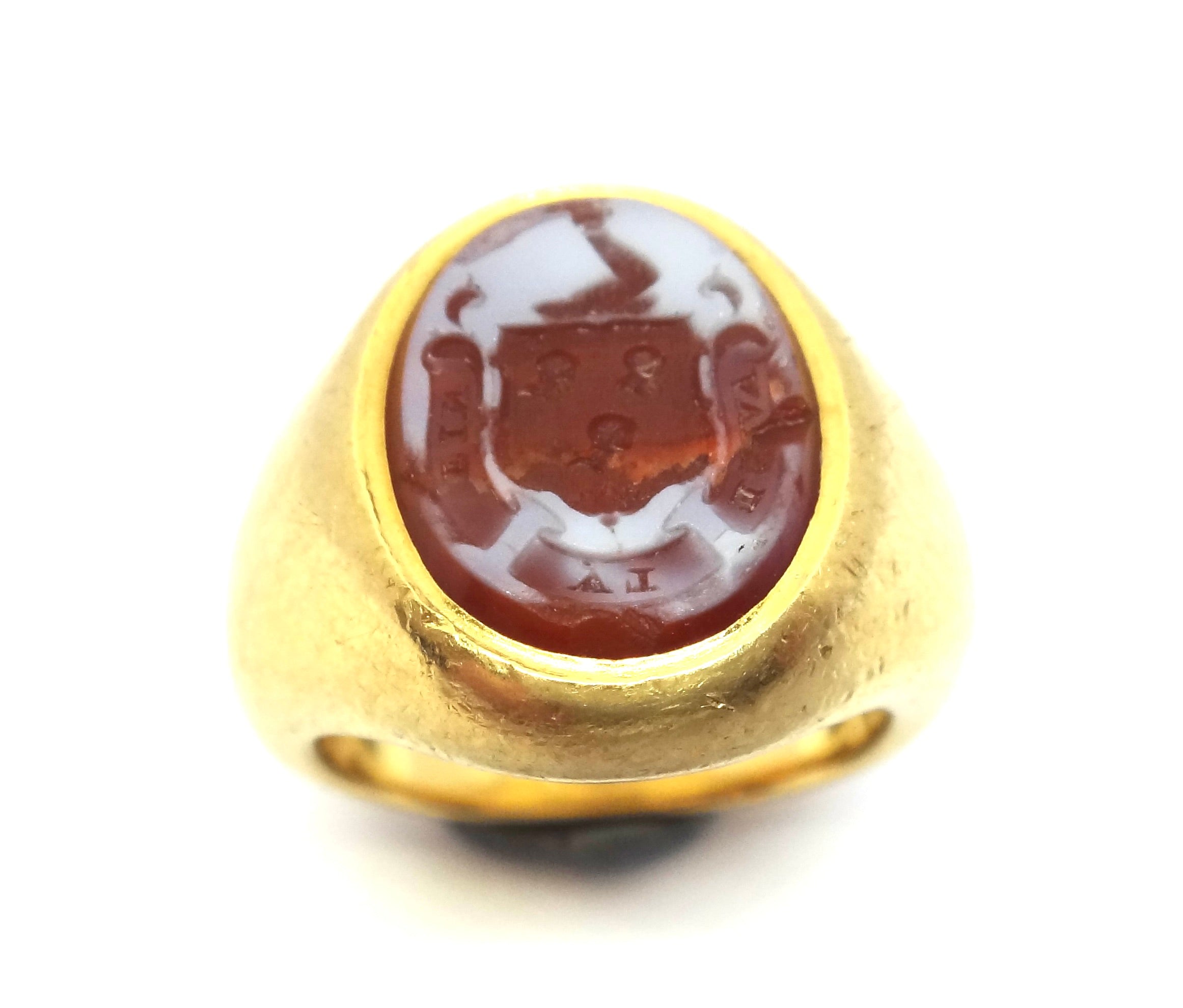 Heavy ANTIQUE 20ct Yellow Gold & Sardonyx Signet Ring c.1800