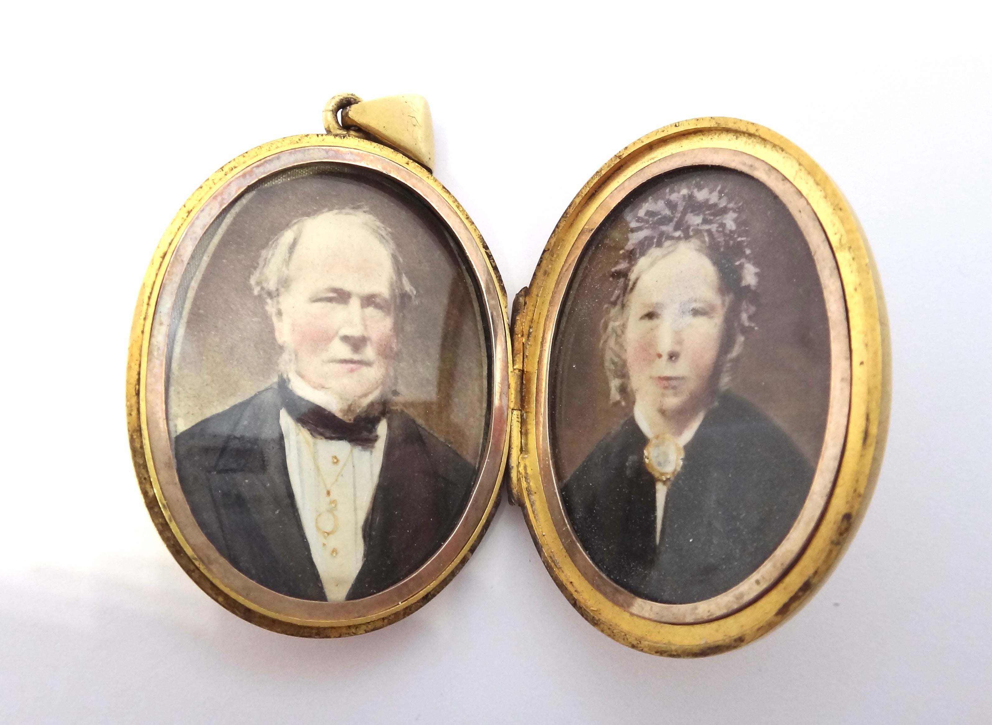 ANTIQUE 15ct Yellow Gold, Pearl & Diamond Locket Pendant c.1880