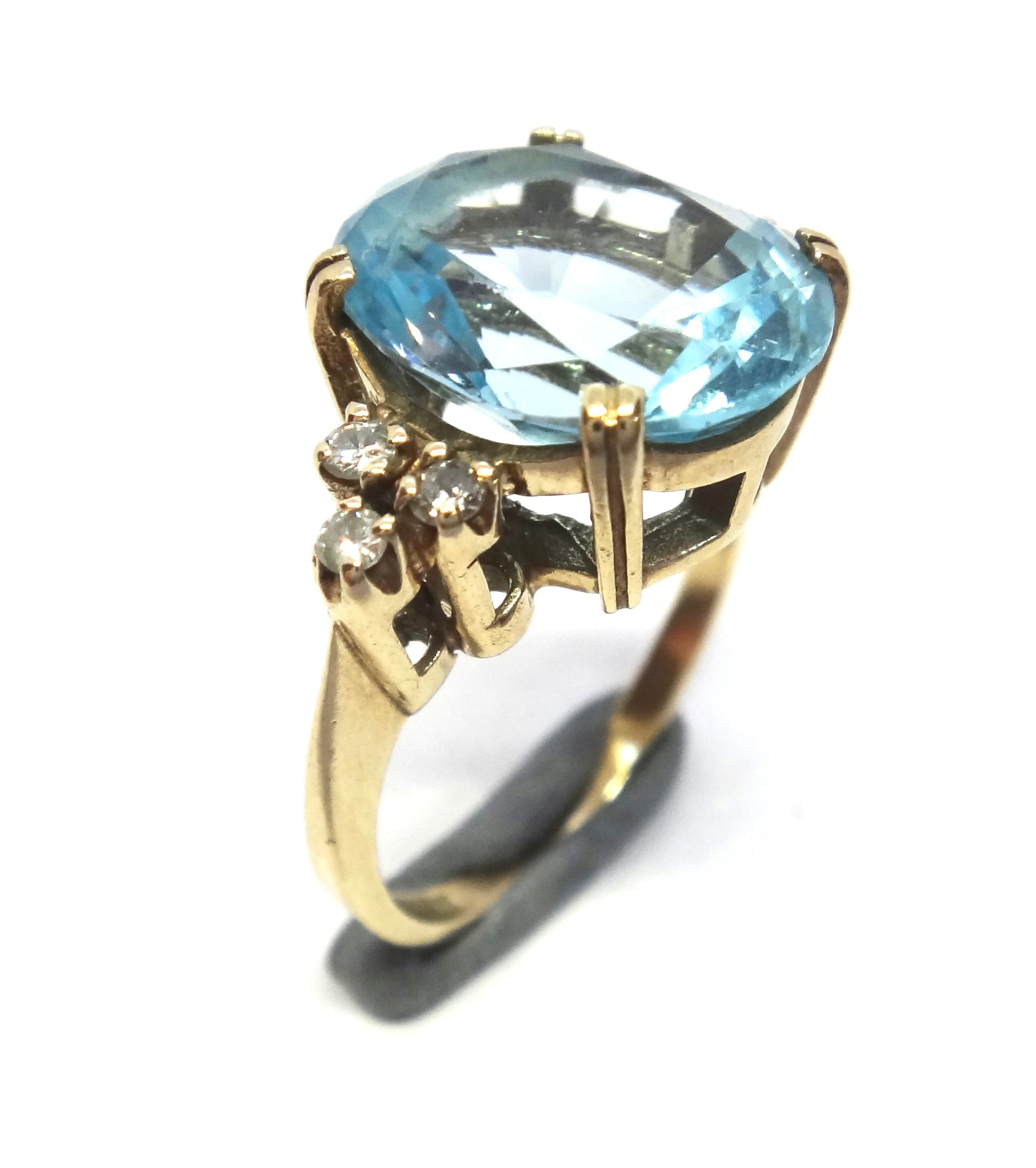 9ct Yellow Gold, Blue TOPAZ & Diamond Ring
