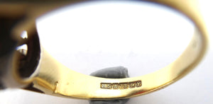 Patterned 18ct Yellow Gold, GARNET & Diamond Ring