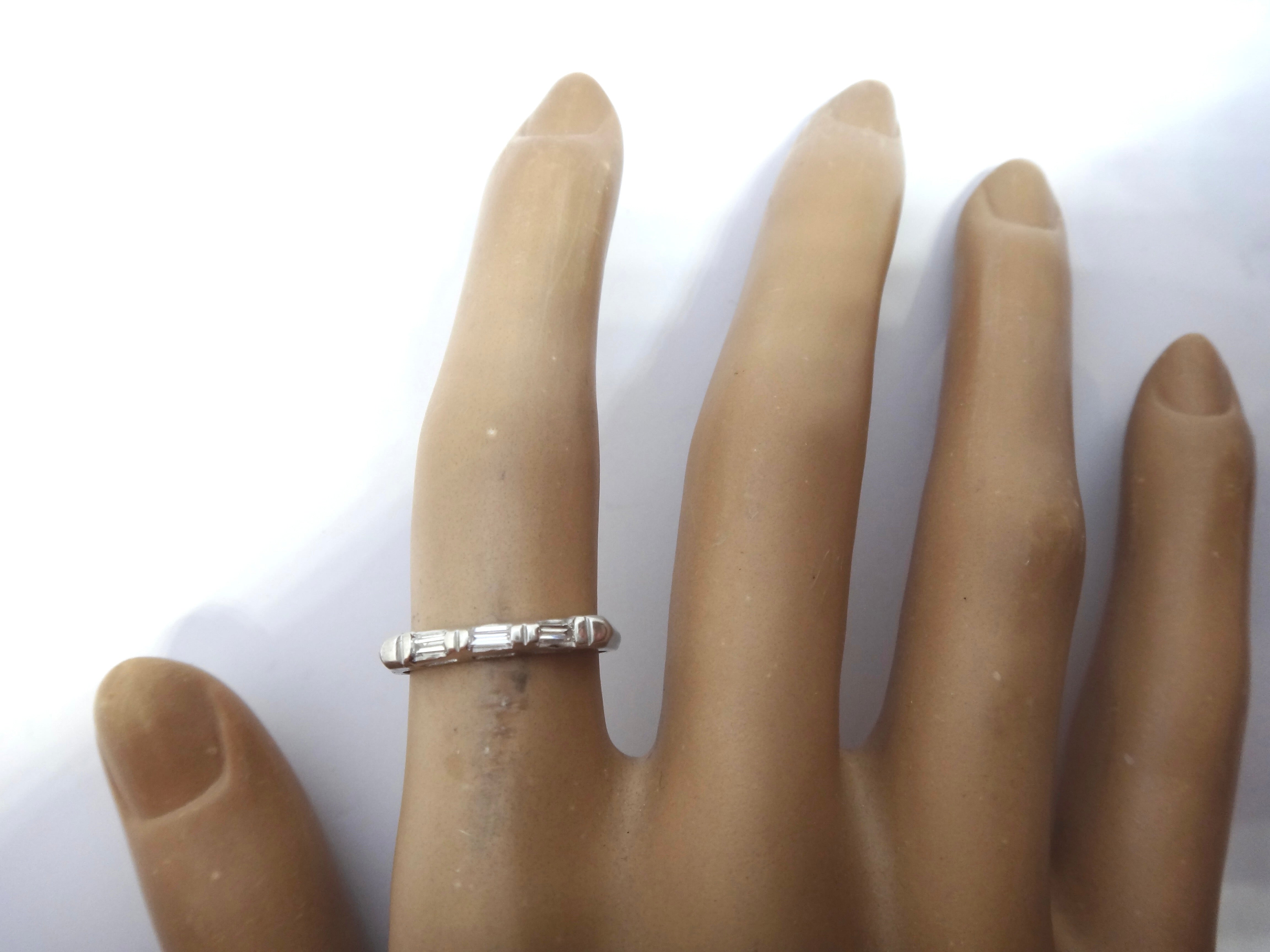 14ct White Gold & Baguette Cut Diamond Ring