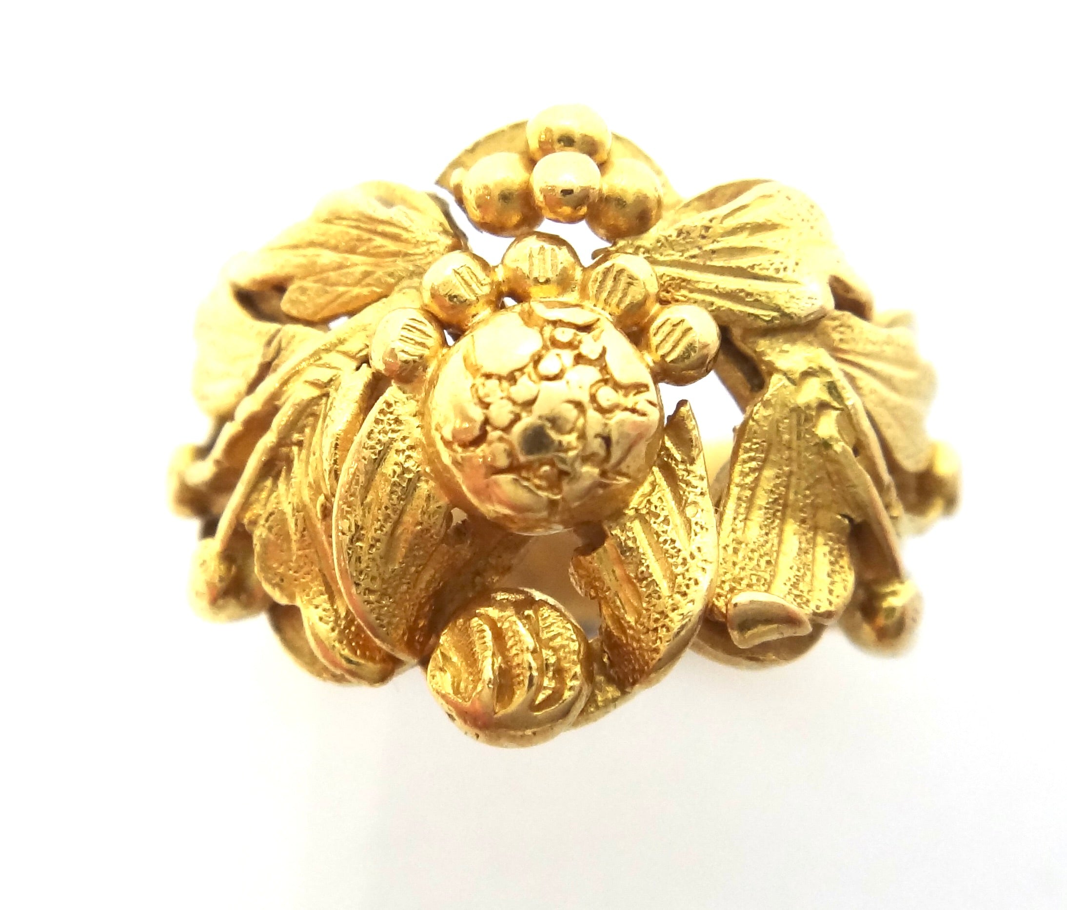 ANTIQUE 18ct Yellow GOLD Floral Design Ring c.1870