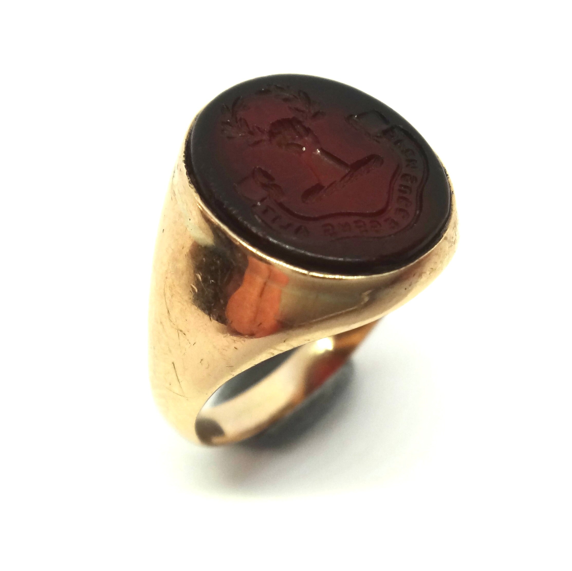 ANTIQUE 15ct Rose GOLD & Carnelian Intaglio Signet Ring - Ross Clan, Scotland