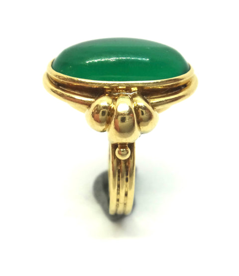 18ct Yellow GOLD & Cabochon Chrysoprase Ring