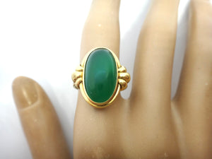 18ct Yellow GOLD & Cabochon Chrysoprase Ring
