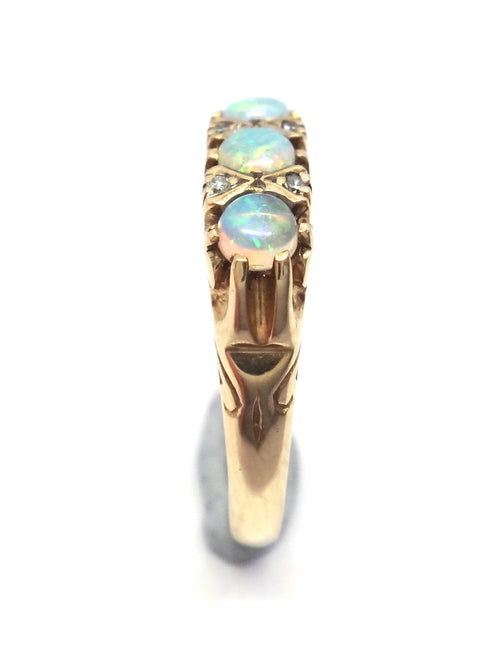 ANTIQUE 9ct Gold & 3 Stone Opal Ring c.1910