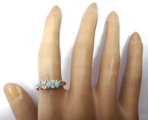 ANTIQUE 9ct Gold & 3 Stone Opal Ring c.1910