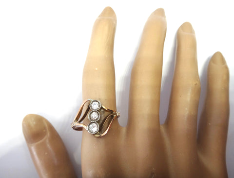 ANTIQUE 9ct Rose Gold & 3 Stone Diamond Ring c.1920 - VAL $2,600