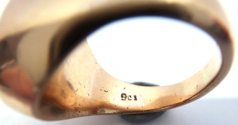 9ct Yellow Gold & Onyx Oval Signet Ring