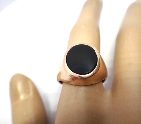 9ct Yellow Gold & Onyx Oval Signet Ring