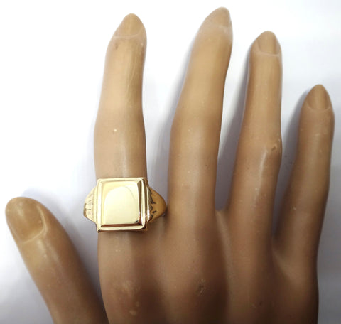 9ct Yellow Gold Square Signet Ring