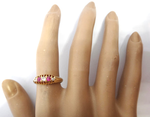 ANTIQUE 18ct Gold, Ruby & Diamond Ring - Birmingham 1912