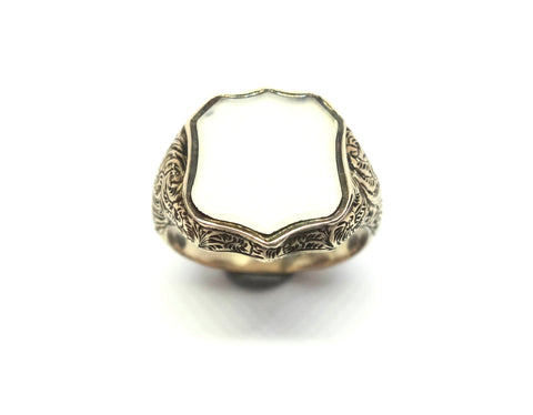 ANTIQUE 9ct Gold & White Chalcedony Shield Shaped Signet Ring c.1880