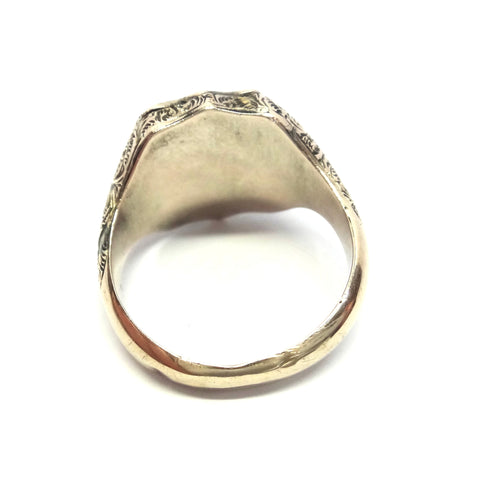 ANTIQUE 9ct Gold & White Chalcedony Shield Shaped Signet Ring c.1880