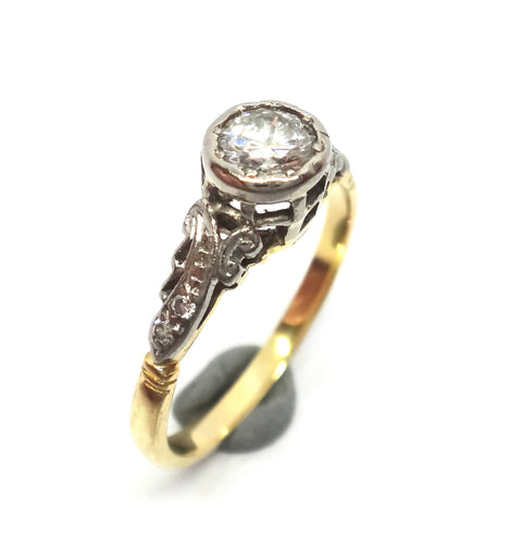1940s 18ct Gold,Platinum & Diamond Ring - VAL $3,250