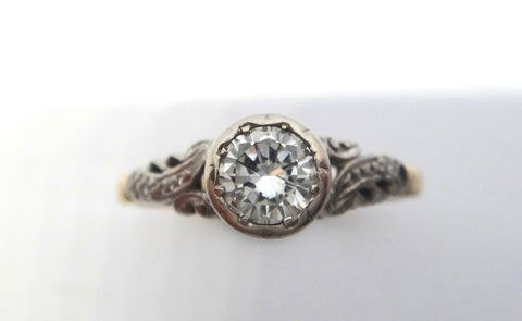 1940s 18ct Gold,Platinum & Diamond Ring - VAL $3,250