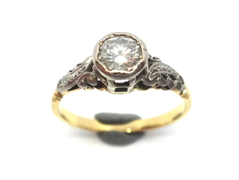 1940s 18ct Gold,Platinum & Diamond Ring - VAL $3,250