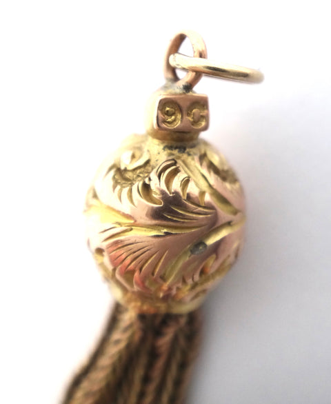 ANTIQUE 9ct Gold Tassel Pendant c.1900