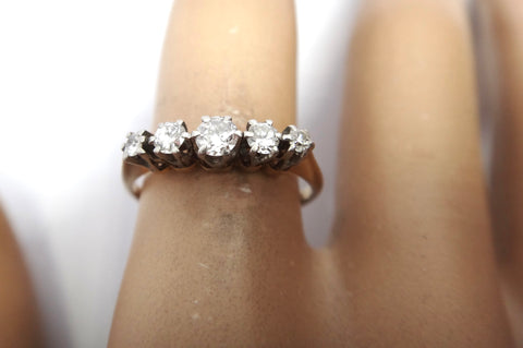 ANTIQUE 18ct Gold & 5 Stone Diamond Ring c.1940