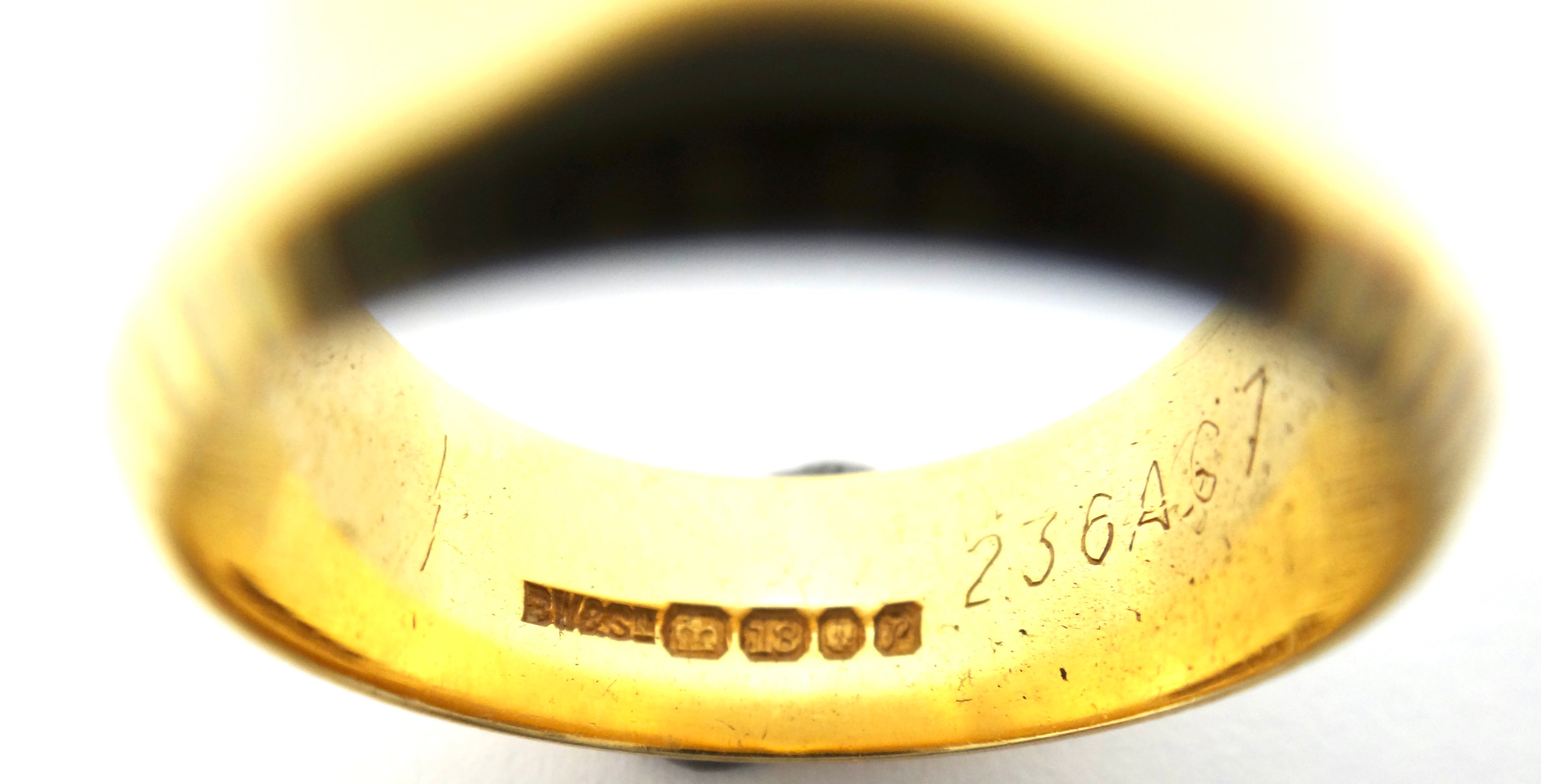 18CT Yellow GOLD Patterned Band Ring