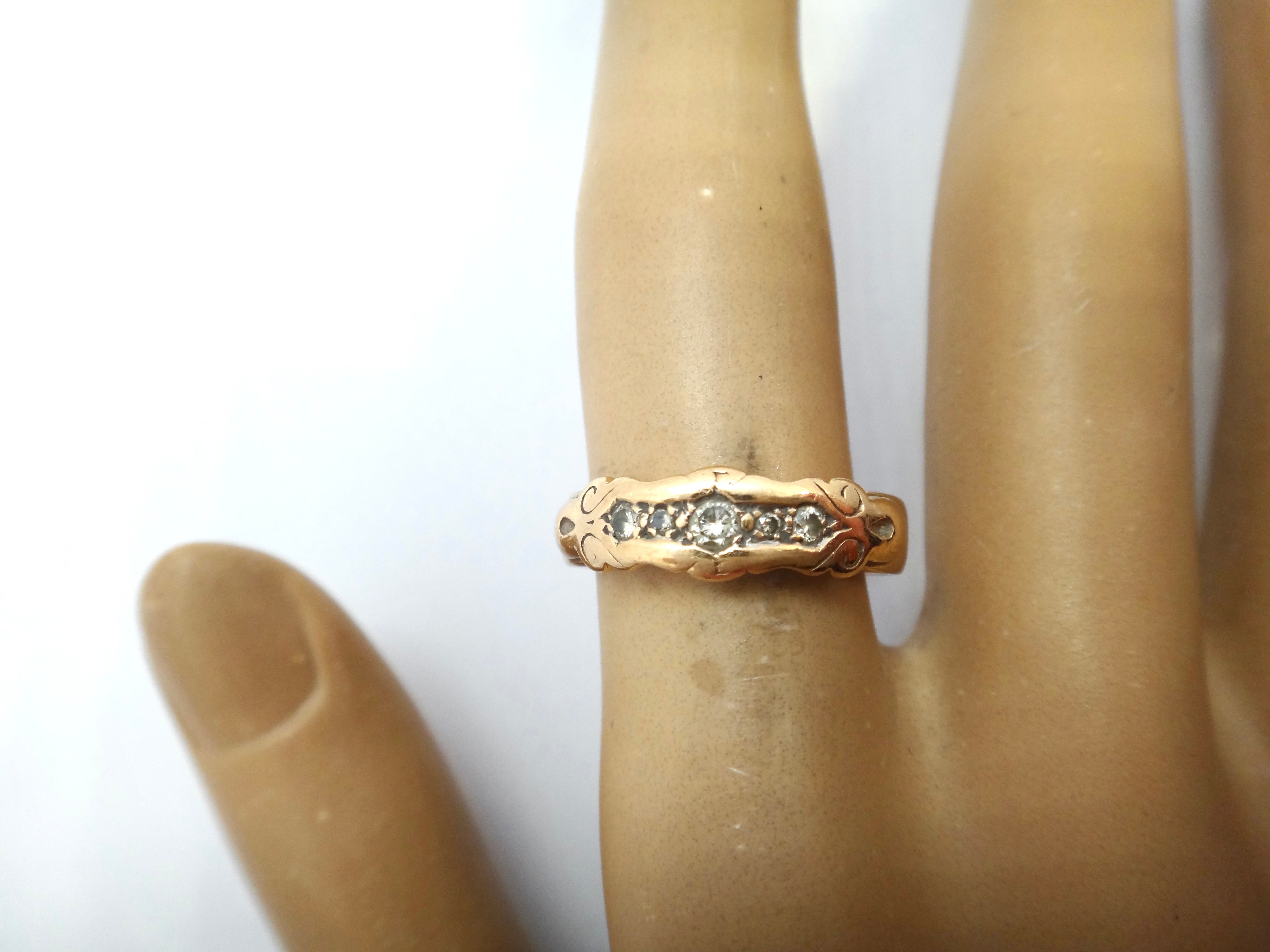 9CT Rose GOLD & Diamond Ring