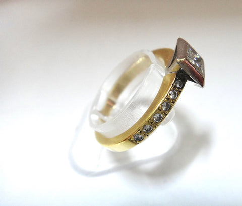 18CT Gold, Princess and Brilliant Cut Diamond Ring