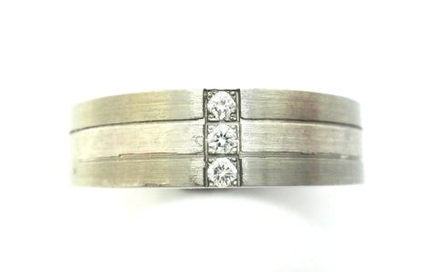 Mens 9ct White Gold, TITANIUM & Diamond Ring