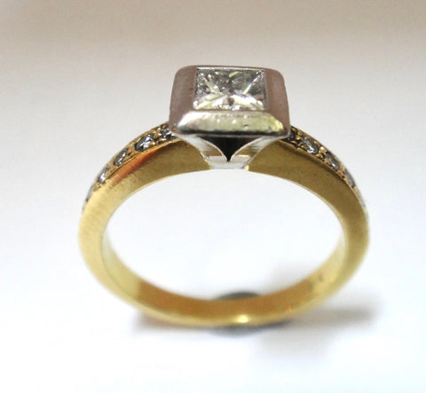 18CT Gold, Princess and Brilliant Cut Diamond Ring