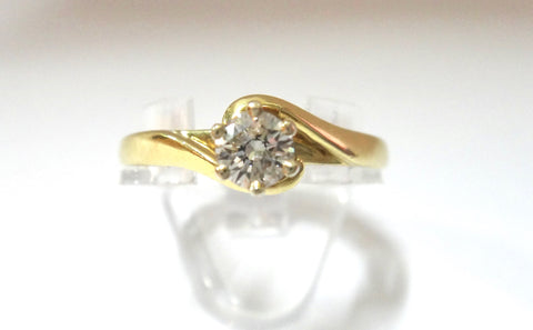 Diamond Solitaire Ring set in 18CT GOLD