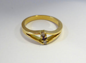 18CT Yellow Gold, Diamond & Amethyst Ring