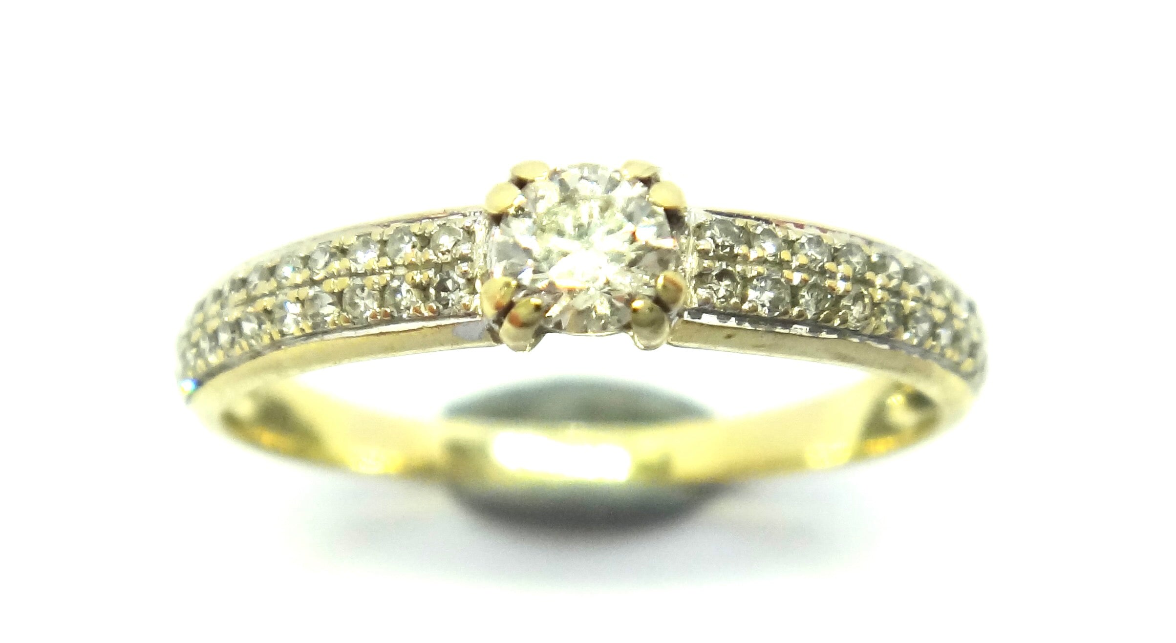 9CT Yellow GOLD & Brilliant Cut Diamond Ring