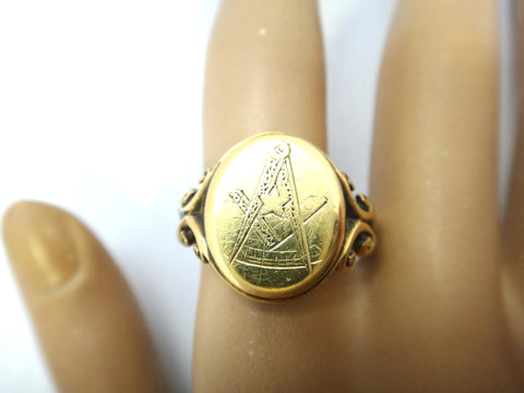 ANTIQUE 18ct Yellow Gold MASONIC Signet Ring, Chester c.1908