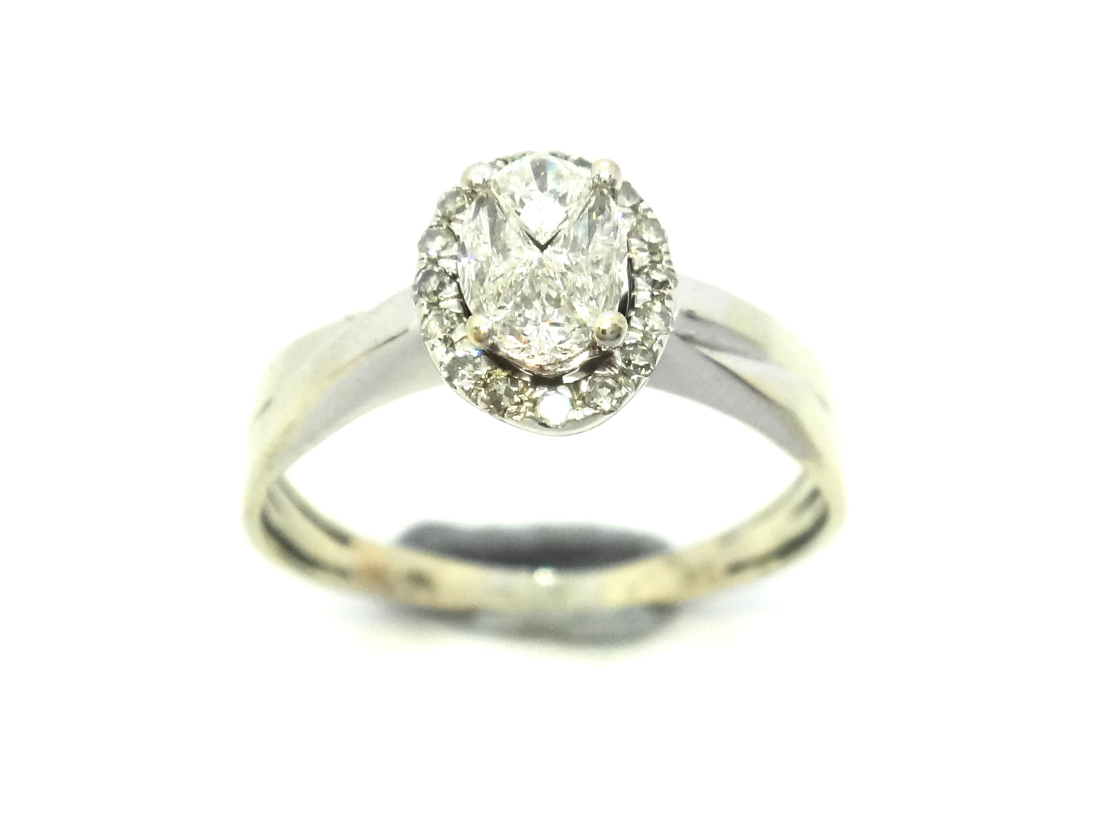 14ct Gold & Oval Shaped Diamond Ring, VAL $2,600