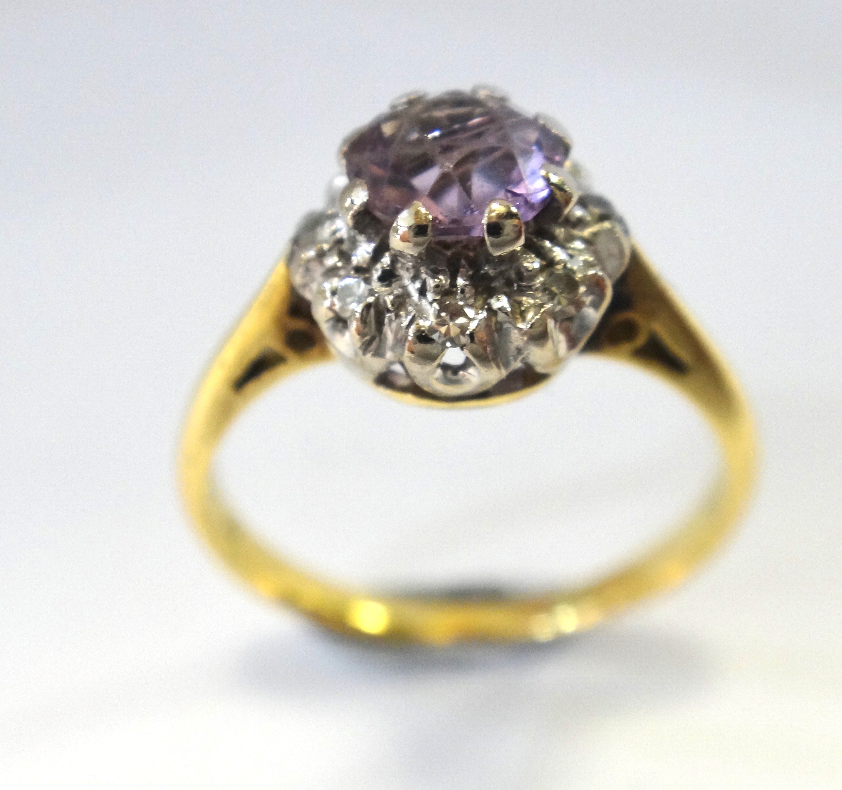 18CT Yellow Gold, Diamond & Pale Amethyst Ring
