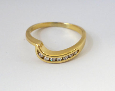 18CT Yellow GOLD & Diamond Channel Set Ring