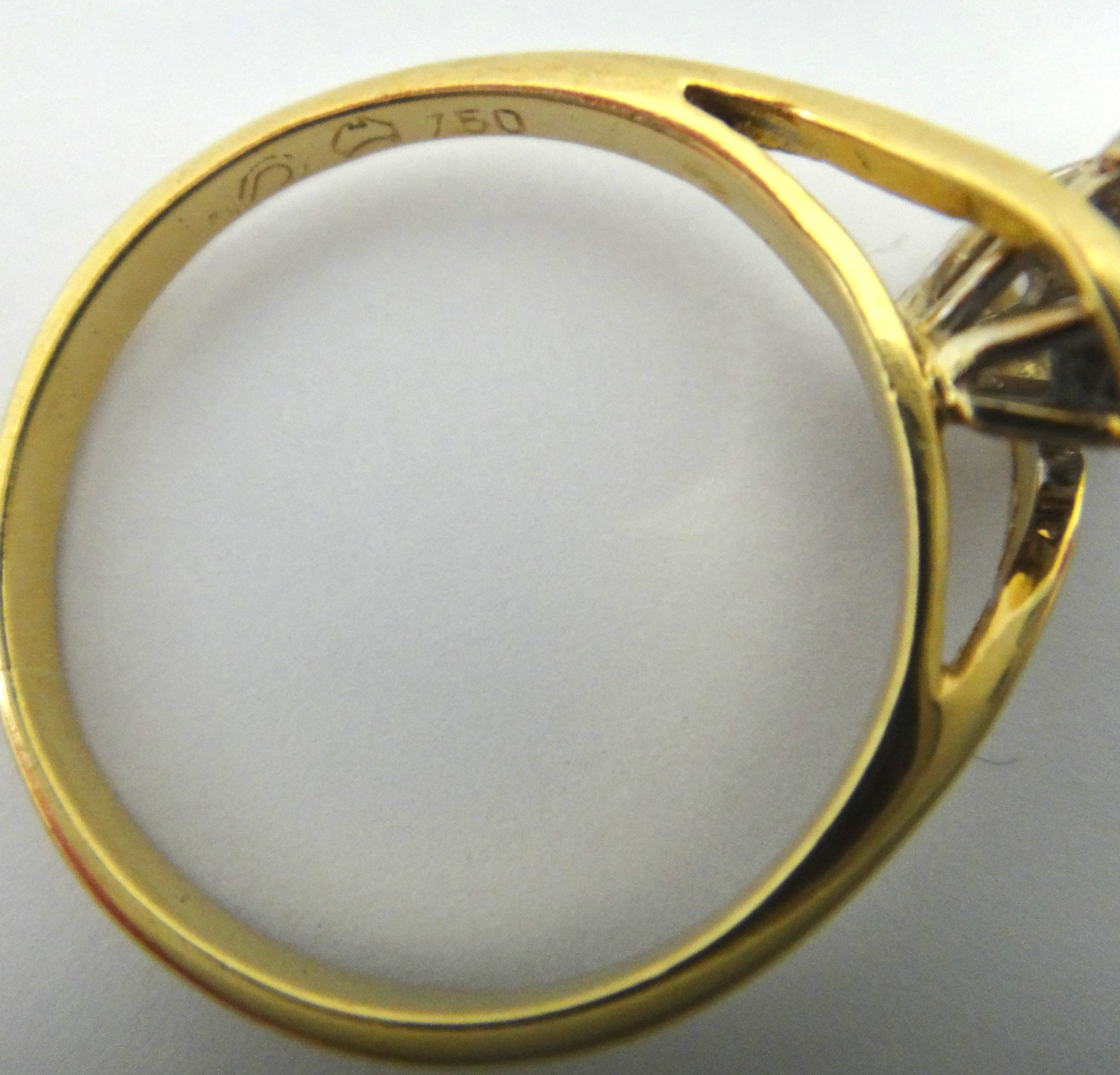 18CT Yellow GOLD & 4 Stone Diamond Ring