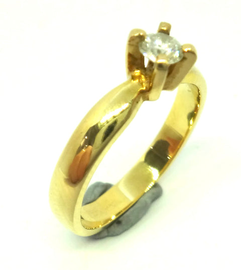 18ct Yellow GOLD & Diamond Solitaire Ring