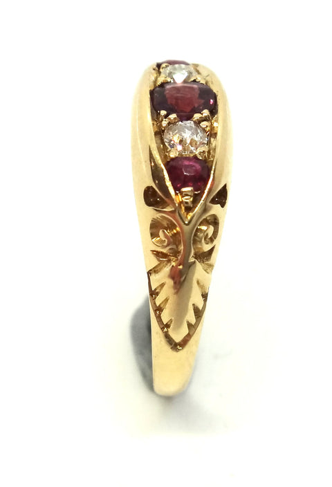 ANTIQUE 18ct Yellow Gold, Garnet & Diamond RING c.1900