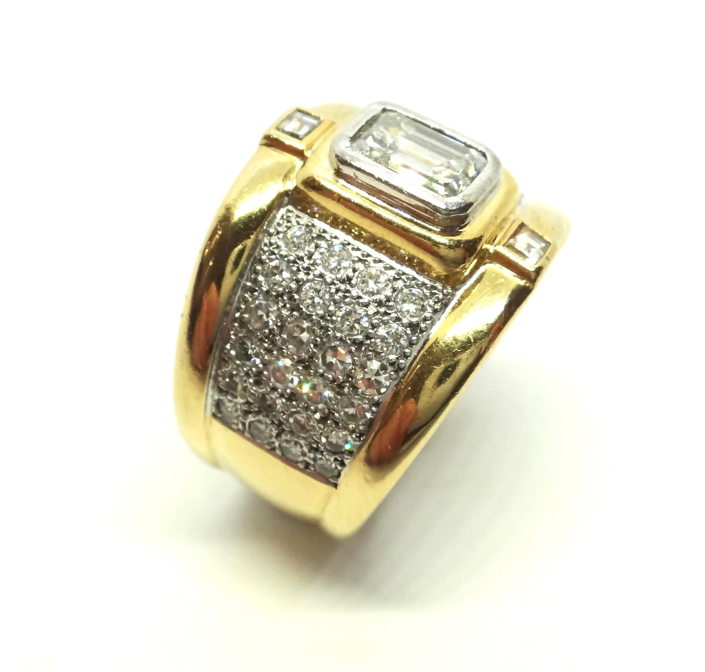 HEAVY 18ct Gold Emerald, Carré & Brilliant Cut DIAMOND Ring VAL $22,500