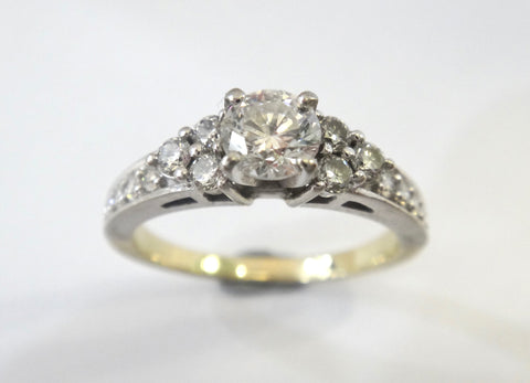 18CT GOLD & Multi Brilliant Cut DIAMOND Ring VAL $5,480