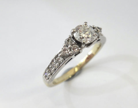 18CT GOLD & Multi Brilliant Cut DIAMOND Ring VAL $5,480