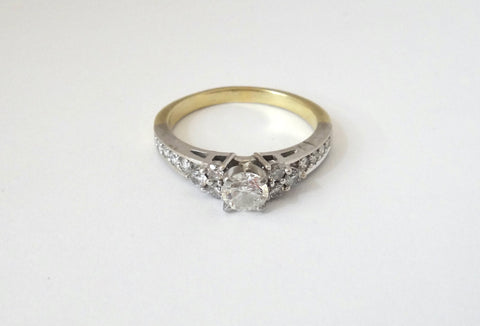 18CT GOLD & Multi Brilliant Cut DIAMOND Ring VAL $5,480