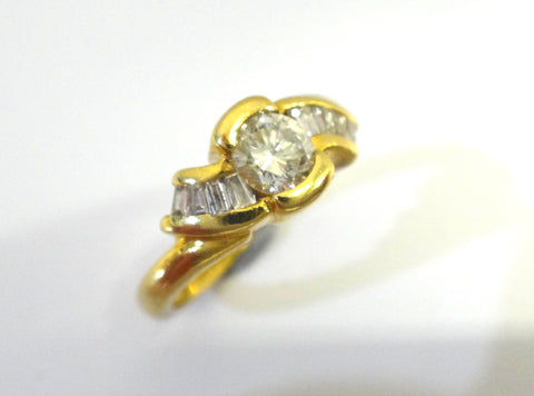 18CT Yellow GOLD, Baguette & Brilliant Cut DIAMOND Ring