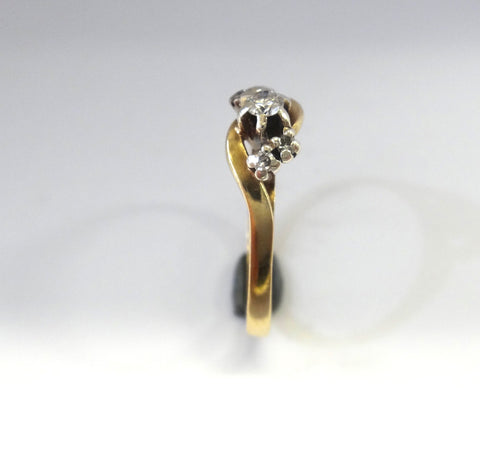 9CT Yellow GOLD & DIAMOND Ring