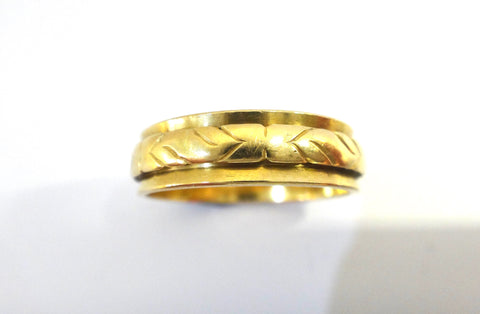 18CT Yellow GOLD Patterned Band Ring